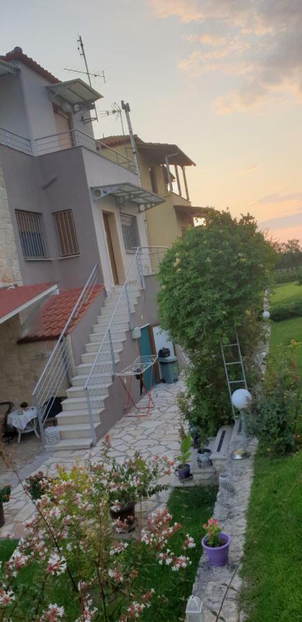 Maria'S Luxury Apartment Kassandria Exterior foto